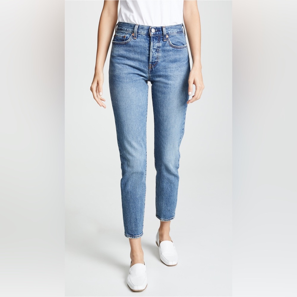 Levi's Wedgie Icon Jeans